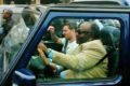 Lionel Messi, «drivé» par Ali Bongo. © D.R.