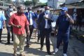 La municipalité de Libreville et les parties prenantes au projet d’installation de 300 pompes hydrauliques urbaines en prospection des sites devant abriter ce projet. © Mairie de Libreville