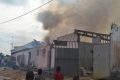 Une vingtaine d’habitations part en fumée à Nzeng-Ayong, dans le 6e arrondissement de Libreville. © Gabonreview