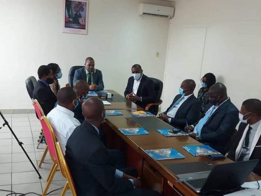 Gabon : Le PDG vend son projet de convention à Gabon 2025 | Gabonreview