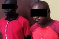 Les présumés trafiquant Diallo Demba et Prince Agbaeze Chukwu après leur arrestation, le 26 août 2020 à Lambaréné. © Conservation Justice