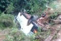 Le véhicule accidenté à près de 5 km de Mbigou. © D.R.