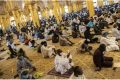 En plus du respect de la distanciation physique dans les lieux de culte, musulmans (photo) et chrétiens sont invités au dépistage volontaire. © AP