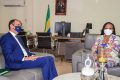 L’ambassadeur du Maroc et le ministre des Affaires sociales discutant le 27 octobre. © D.R.