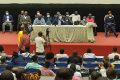 Sur le podium, le ministre de l’Enseignement supérieur, Patrick Mouguiama-Daouda, entouré de ses collaborateurs et des directeurs d’établissements supérieurs, le 29 mai 2021, face aux bacheliers. © D.R.