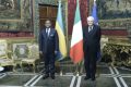 Flavien Enongoué et le président Sergio Mattarella. © D.R.