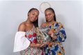 Sarah Yenault et Ornélie Yenault, auteurs de «la Gastronomie gabonaise», posant avec un exemplaire de leur œuvre. © D.R