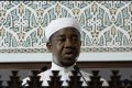 L’imam Ismaël Océni Ossa s’exprimant au sujet du hajj 2022. © D.R.