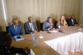 Kevin Ferdinand Ndjimba (au micro) clôturant les travaux, le 22 septembre 2022. © Gabonreview