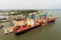 Le navire «Dallas express», long de 294 mètres et 32.2 mètres de large sur le quai d’Owendo container terminal (OCT), le 15 janvier 2023. © OCT