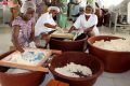 La pâte de manioc devient de plus en plus rare dans les dépôts de stock du Grand Libreville. © D.R.