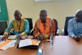La délégation de la SNI lors de la rencontre et le 1er adjoint au maire de Koulamoutou face à la population, le 10 mai 2023.  © AGP