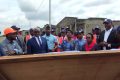 Appréciation des différentes phases d’évolution des travaux de raccordement en eau et en électricité, et d'éclairage public du site Opus One à Nkok. © Gabonreview