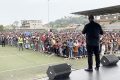 Hervé patrick Opiangah s’adressant à la foule, le 29 juillet 2023. © Gabonreview