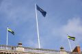 Le drapeau du Gabon a été hissé pour la première fois, le 17 octobre 2022, au siège du Commonwealth. Twitter/PresidentABO