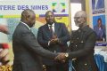 Hervé Patrick Opiangah, le ministre entrant des Mines et son prédécesseur, Chen Sylvestre Mezui M'Obiang, le 12 septembre 2023. © D.R.