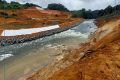 Les travaux sur le chantier du barrage hydroélectrique de Kinguélé Aval vont bon train. © X/Asonha Energie SA