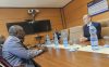 Le ministre du Pétrole, Marcel Abeke échangeant avec le directeur général de l'opérateur pétrolier français Maurel & Prom, Mathieu Thabault, sur la situation de crise sur le Lac Ezanga. © D.R.