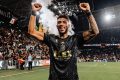 Denis Bouanga sous les couleurs du Los Angeles FC, célébrant sa victoire.  Facebook/DenisBouangaOfficiel