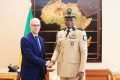 Judd Devermont, le conseiller spécial de la Maison Blanche reçu par le général Brice Clotaire Oligui Nguema, le 19 octobre 2023. © Com. présidentielle 