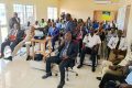 Le gouverneur Jacques Denis Tsanga, le directeur général de Comilog et tous les participants à la séance de travail du 27 novembre 2023 à Moanda. © Comilog