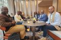 Au centre à gauche ( en blanc ) Célestin Kadjidja, président de l'Arcep Gabon face à Lacina Kone, le Directeur général de Smart Africa, pendant la réunion préparatoire à Barcelone. © D.R.