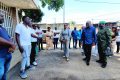 Le ministre du Commerce, des PME-PMI, Parfaite Amouyeme Ollame, en visite à l'ancienne direction générale du Commerce, marquée par l'abandon et la vétusté. © D.R.