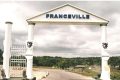 Vue de l’entrée de la ville de Franceville. © D.R.