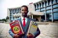 Le gouvernement doit quand même entendre l’argument principal des parlementaires : toute révision du Code électoral est subordonnée à l’adoption de la prochaine Constitution, censée définir les principales règles du jeu politique. © GabonReview