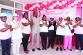 Le Dr Séraphin Moundounga avec la gent féminine du CESE, le 26 octobre 2024. © GabonReview