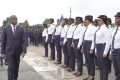 Hermann Immongault passant en revue les troupes, le 19 mai 2025, à Owendo. © Com. Ministère de l’Intérieur