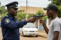 Un jeune compatriote a récemment été abattu par un policier à Port-Gentil. © GabonReview