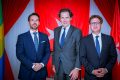 L’équipe diplomatique l’Ordre Souverain de Malte auprès de la République Gabonaise avec l’Ambassadeur Jean-Hugues de Lamaze (au centre) : Bruno Lardit (à gauche) et Nicolas Chevrinais (à droite). © D.R.