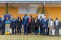 Le ministre des Mines et les responsables d’Ivindo Iron posant avec la population de Makokou, le 23 juillet 2025. © D.R.