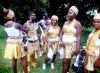 Quelques danseuses du groupe Mouyanga lors de la grande messe culturelle Nzébi. © D.R.