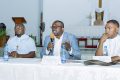 Le Pr Dany Daniel Bekale (micro) lors de sa présentation, le 25 juillet 2025. © GabonReview