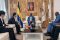 L’ambassadeur de Chine au Gabon, Zhou Ping, a été reçu en audience par le Délégué spécial en charge de la gestion de la commune, Adrien Nguema Mba. © GabonReview