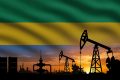 Alors que huit pays membres de l’OPEP+ ont décidé, le 5 juillet 2025, d’augmenter leur production de pétrole brut de 548 000 barils par jour à compter du mois d’août, le Gabon a choisi de ne pas se joindre à cette initiative. © GabonReview