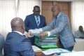 Hermann Immongault présidant les travaux d’examen des candidatures, le 8 août 2025 à Libreville. © D.R.
