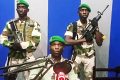 Rétroviseur : le 7 janvier 2019, le lieutenant Kelly Ondo Obiang annonce la destitution du président, Ali Bongo Ondimba. Mais l’opération fait pschitt, et le mutin est interpellé quelques heures plus tard. © GabonReview (capture d’écran)