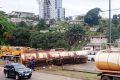 Une vue du camion-citerne renversé. © GabonReview