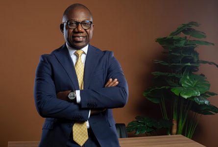Pour André Donald Ngouwa, être député n’est pas un luxe mais un sacerdoce, au service direct des communautés. © D.R.