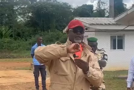 Réapparition d’HPO à Meyang le 15 septembre 2025. Et si tout n’avait été qu’un règlement de comptes politique, dans un pays où la justice se plie trop souvent à la raison du plus fort ? © GabonReview