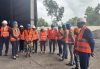 Les délégations gabonaise et japonaise immortalisées à la suite des visites aux Aciéries du Gabon et dans quelques installations de la Zis de Nkok. © D.R.