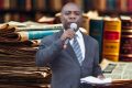 Junior Otembe Nguema : Sa liberté de ton fit de lui un écrivain, un journaliste, mais surtout un empêcheur de tourner en rond. © GabonReview (Montage)