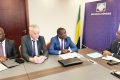 Alexis Boutamba Mbina échangeant avec la délégation de l’OIF, le 24 septembre 2025 à Libreville. © GabonReview