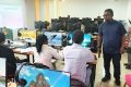 Le coach Verlaine Mve Assoumou lors de la formation des étudiants, le 15 septembre 2025. © GabonReview