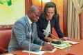 Comme pour son homologue camerounais six ans plus tôt, Oligui Nguema pourrait déléguer sa signature à la secrétaire générale de la présidence de la République. © Communication présidentielle