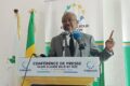 Le président d’EPG face à la presse, le 30 septembre 2025. © GabonReview