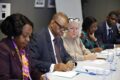 Le vice-président du gouvernement gabonais, Alexandre Barro Chambrier, ses collaborateurs et les membres du «Chatham House». © D.R.